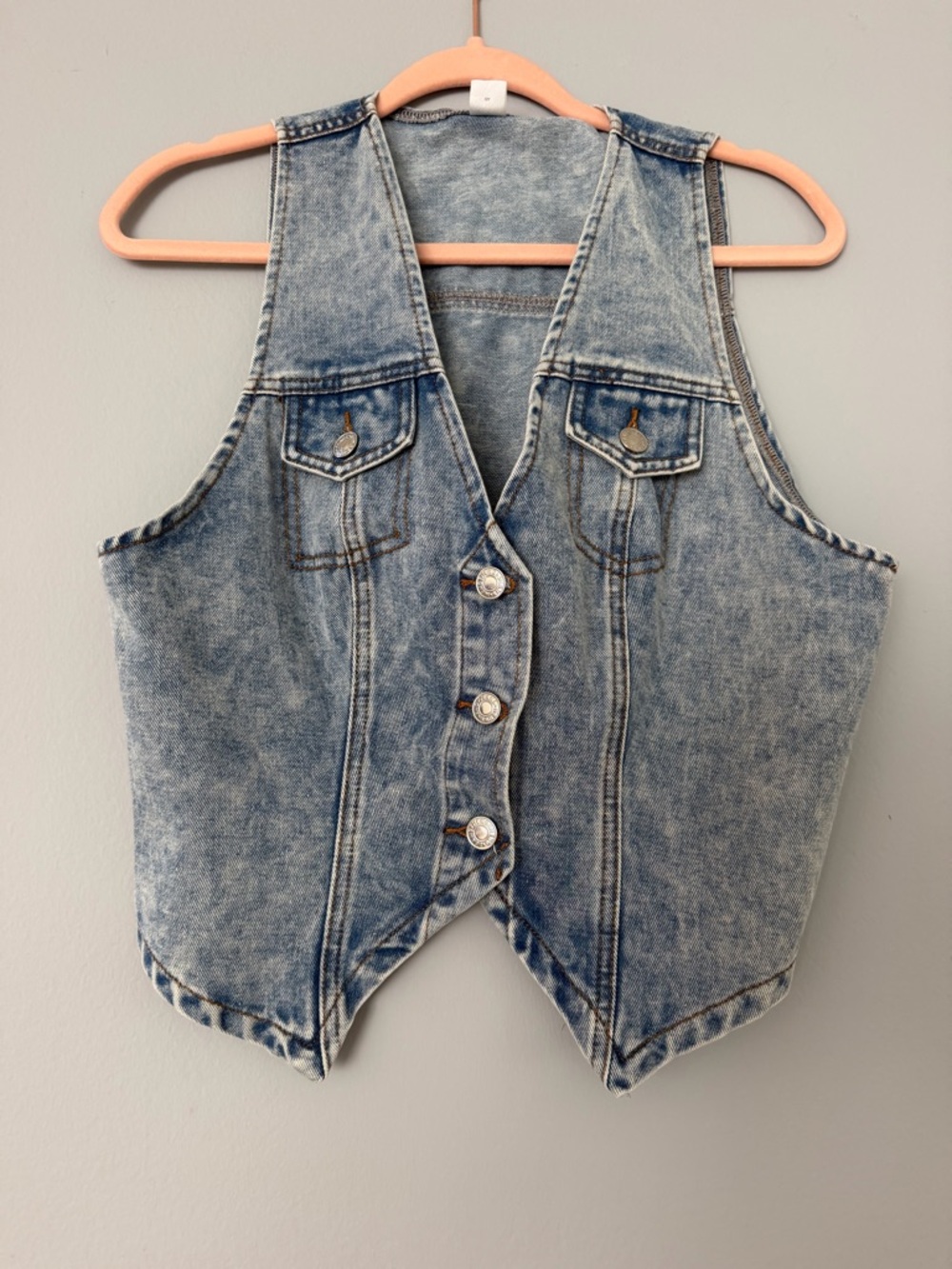 Denim Button-Front V-Neck Vest Top - Light Blue - Picture 4 of 10